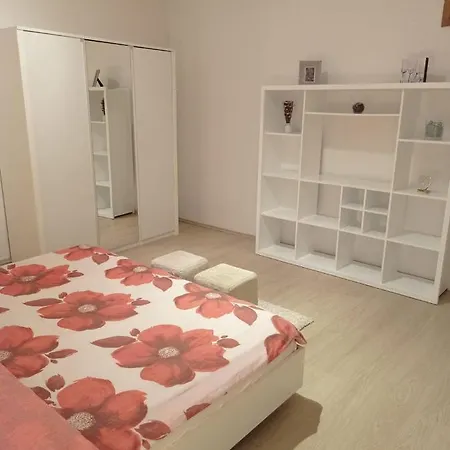Zenta Appartement *
